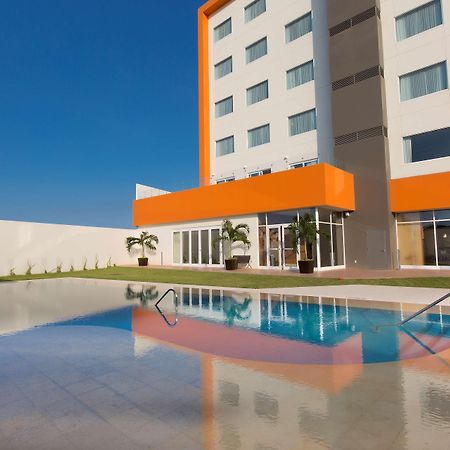 Hampton Inn & Suites By Hilton Paraíso Buitenkant foto