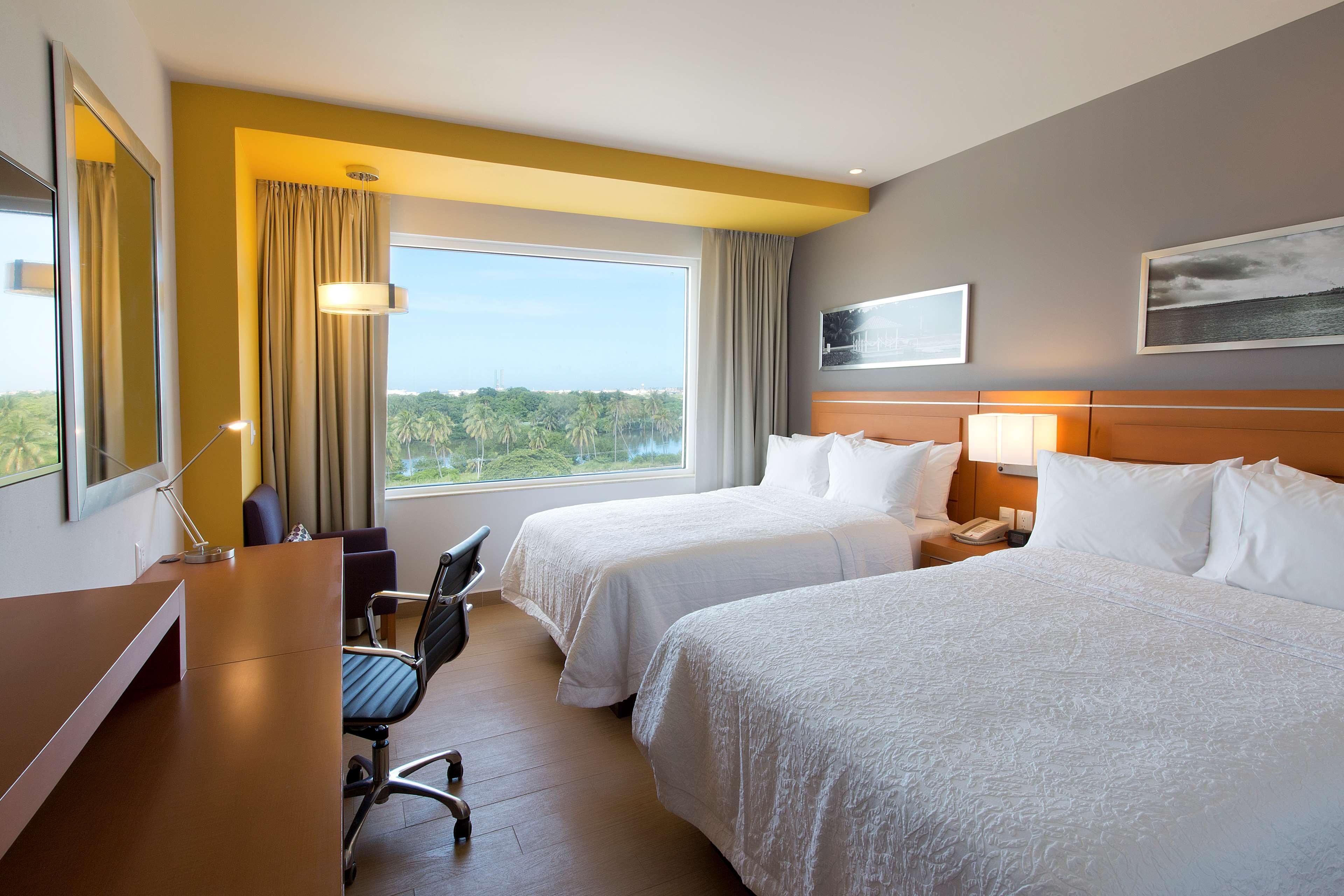 Hampton Inn & Suites By Hilton Paraíso Buitenkant foto