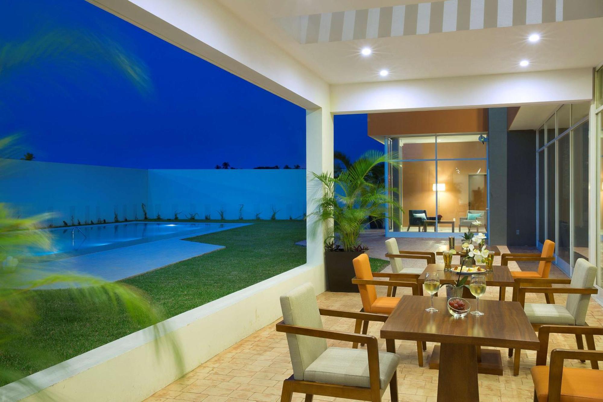 Hampton Inn & Suites By Hilton Paraíso Buitenkant foto